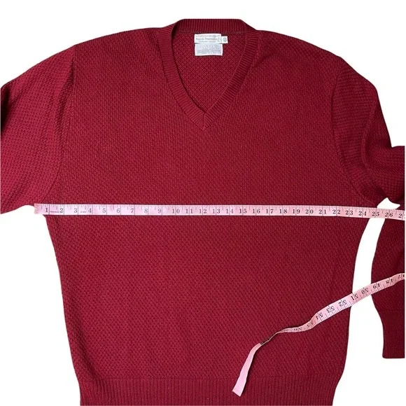 Norm‎ Thompson Vintage Lambs Wool Blend Red Sweater - Picture 6 of 7